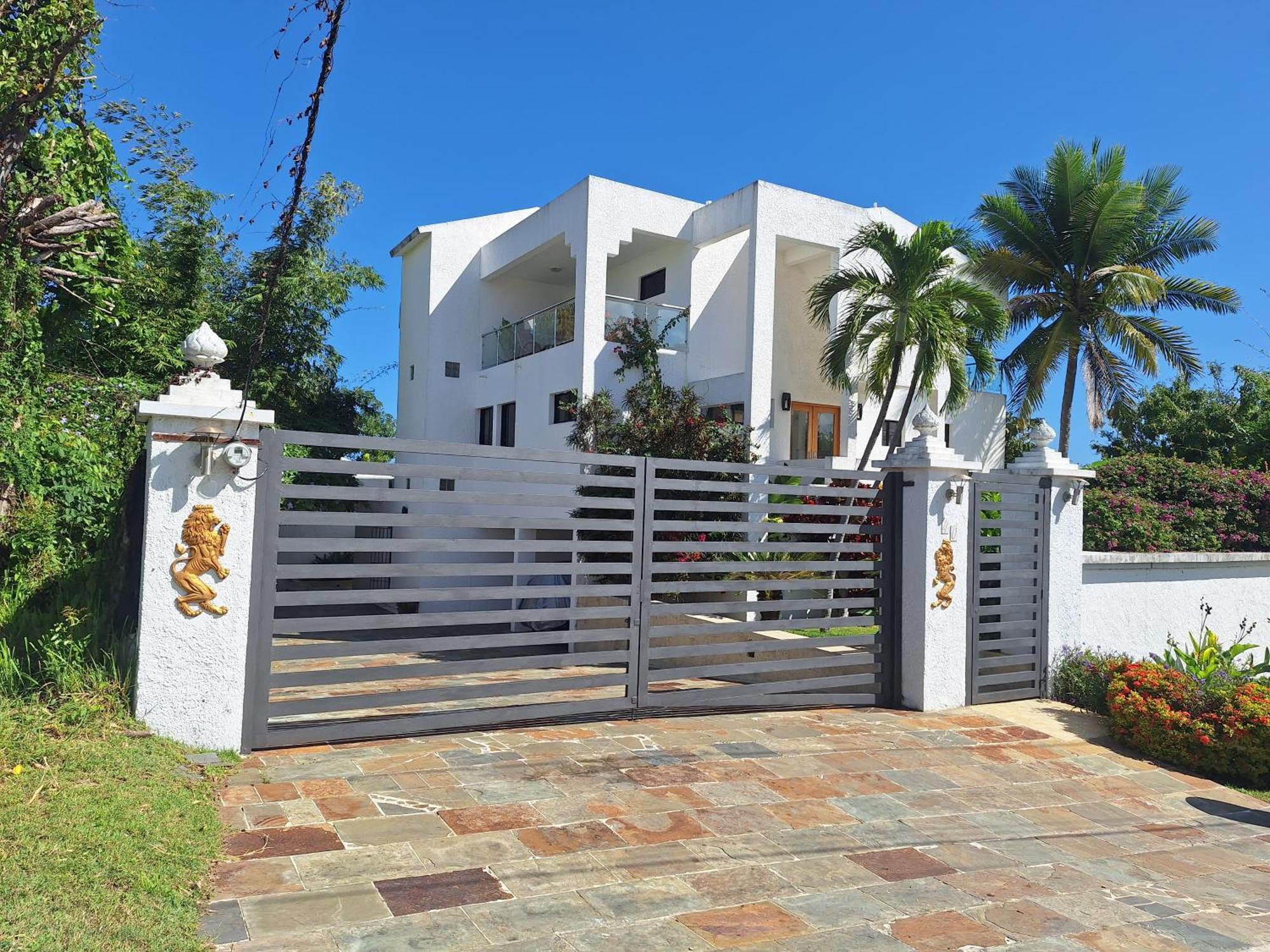 White House Mansion Villa Puerto Plata ภายนอก รูปภาพ